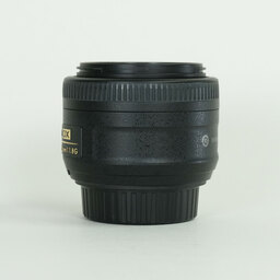 Nikon AF-S DX NIKKOR 35mm f/1.8G Nikon AF-S DX NIKKOR 35mm f/1.8G