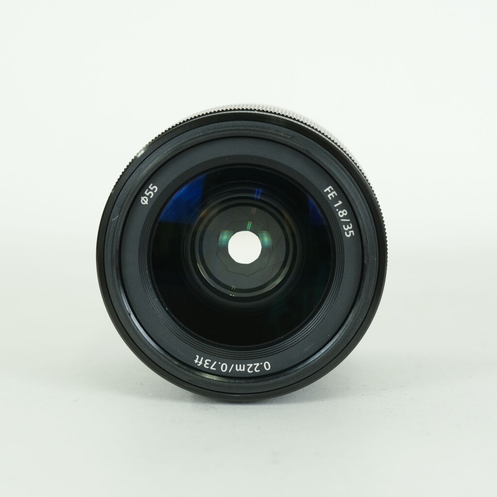 SONY FE 35mm F1.8 SEL35F18F SONY FE 35mm F1.8 SEL35F18F