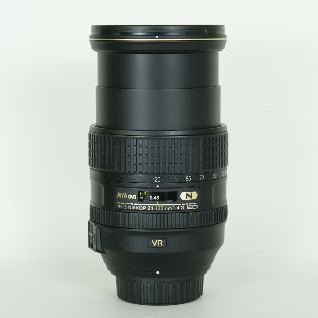Nikon AF-S NIKKOR 24-120mm f/4G ED VR Nikon AF-S NIKKOR 24-120mm f/4G ED VR