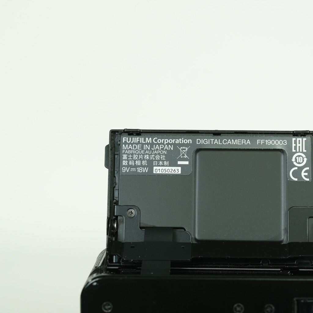 FUJIFILM X100V ブラック