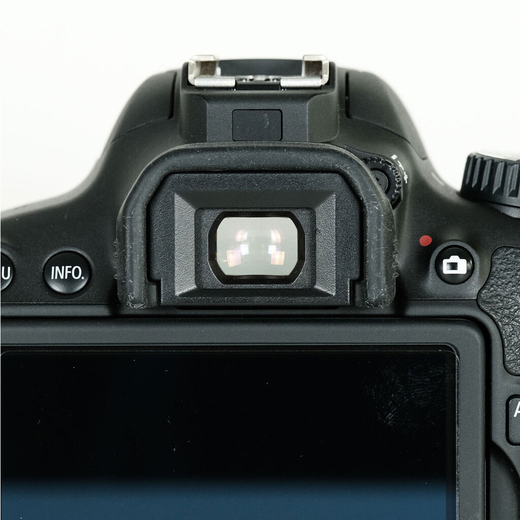 Canon EOS Kiss X6i　ボディ