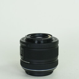 OLYMPUS M.ZUIKO DIGITAL 14-42mm F3.5-5.6IIR ブラック OLYMPUS M.ZUIKO DIGITAL 14-42mm F3.5-5.6IIR ブラック