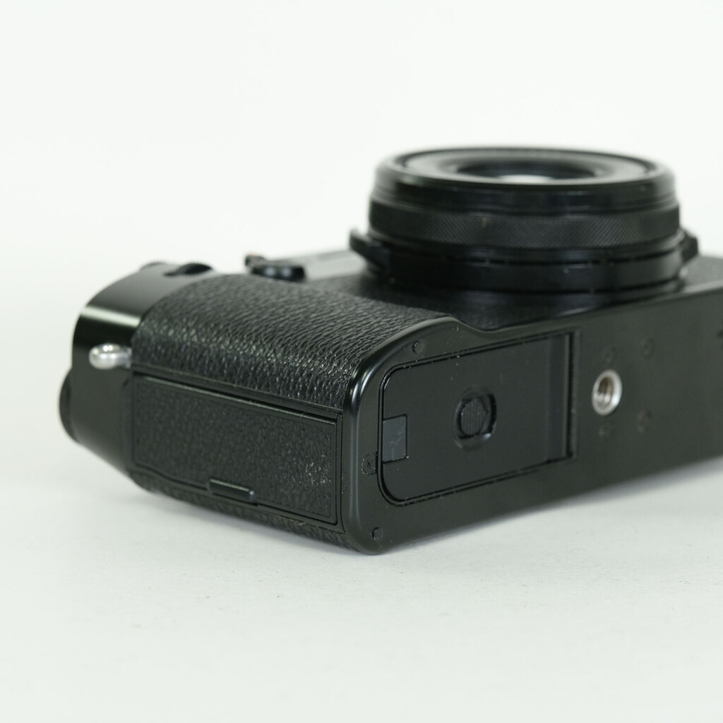 FUJIFILM X100V ブラック