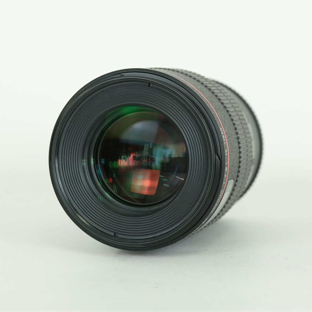 Canon EF100mm F2.8Lマクロ IS USM