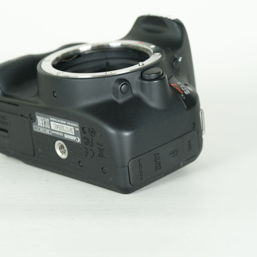 Canon EOS Kiss X7