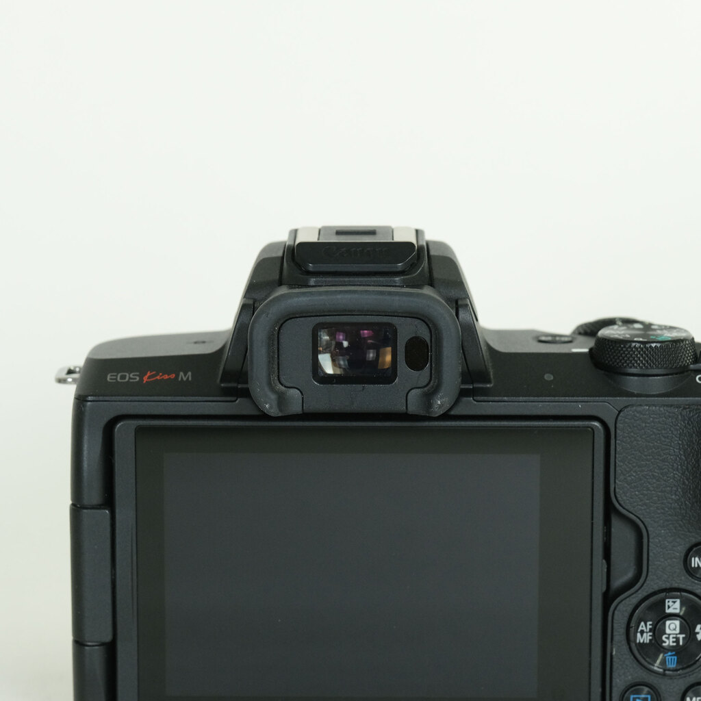 Canon EOS Kiss M