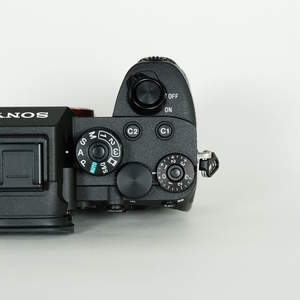 SONY α7RIV ボディ ILCE-7RM4A   【後期モデル 液晶下部にSONYロゴなし】