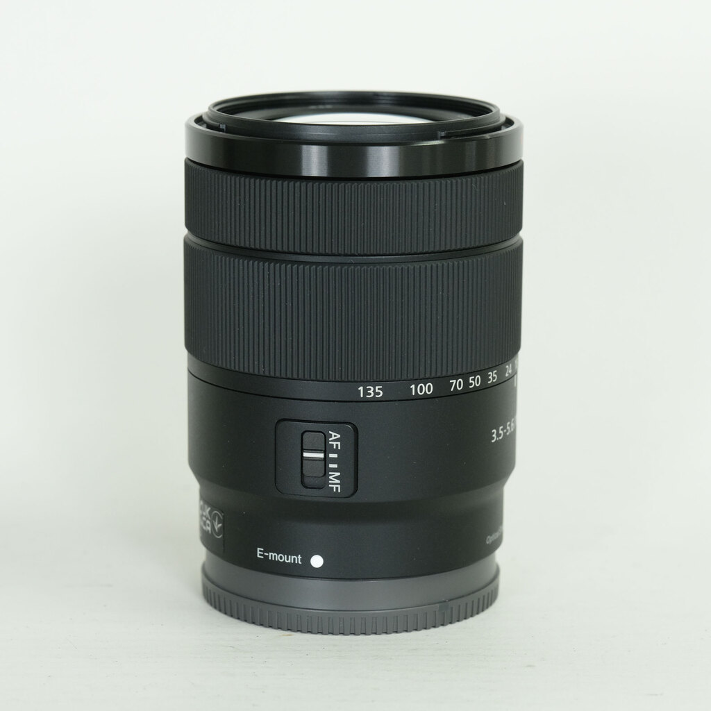 SONY E 18-135mm F3.5-5.6 OSS SEL18135