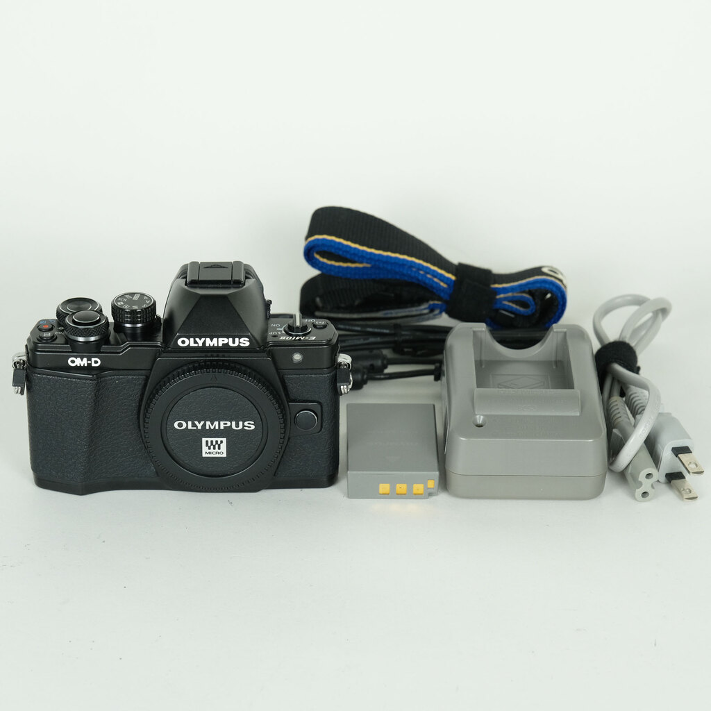 OLYMPUS OM-D E-M10 Mark II