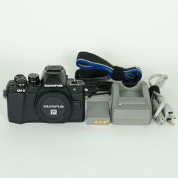 OLYMPUS OM-D E-M10 Mark II