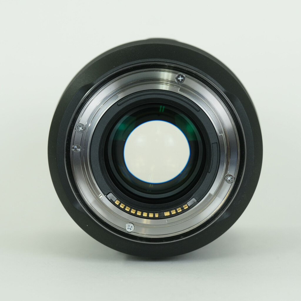 Canon RF135mm F1.8 L IS USM