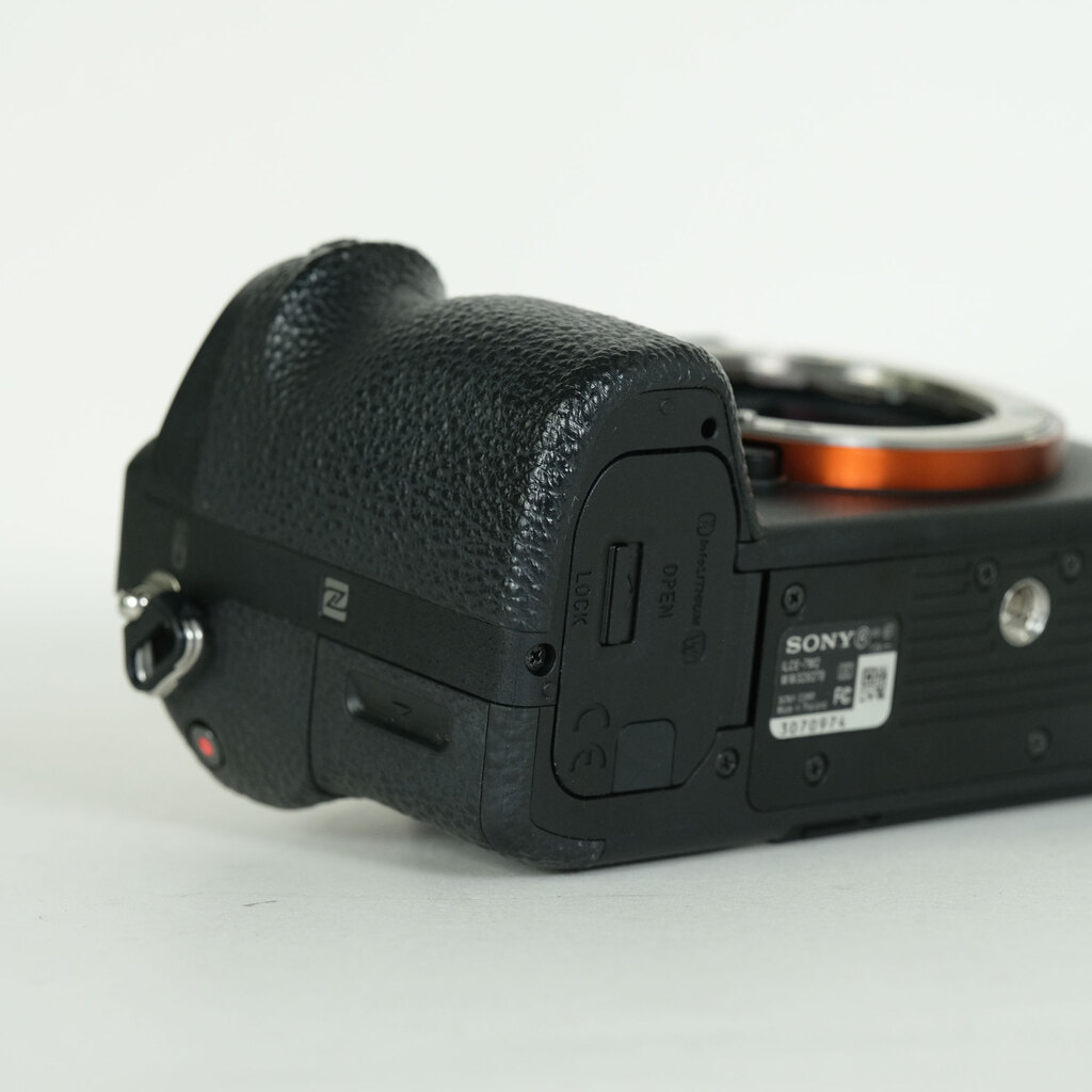 SONY α7 II（ILCE-7M2）