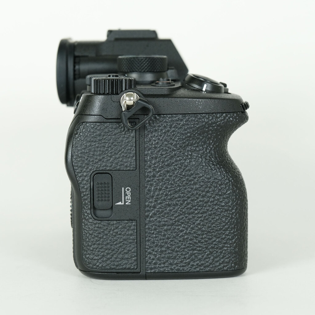 SONY α7 IV(ILCE-7M4) SONY α7 IV(ILCE-7M4)