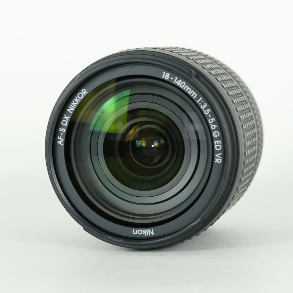 Nikon AF-S DX NIKKOR 18-140mm F3.5-5.6G ED VRの出品 | ONE SCENE