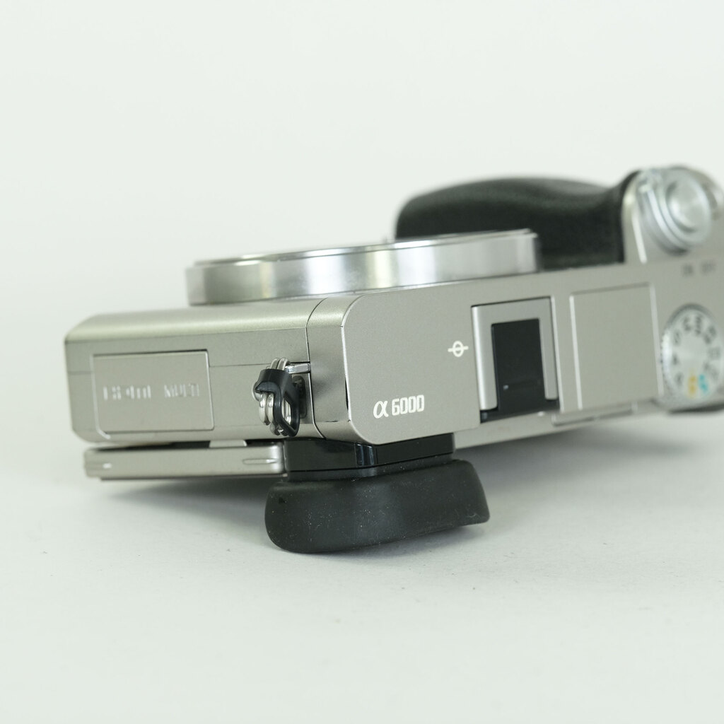 SONY α6000（ILCE-6000）