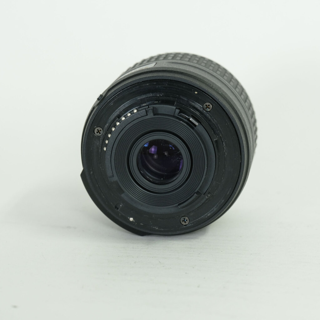Nikon AF-S DX NIKKOR 18-55mm f3.5-5.6G VR II