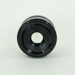 SONY E 35mm F1.8 OSS SEL35F18