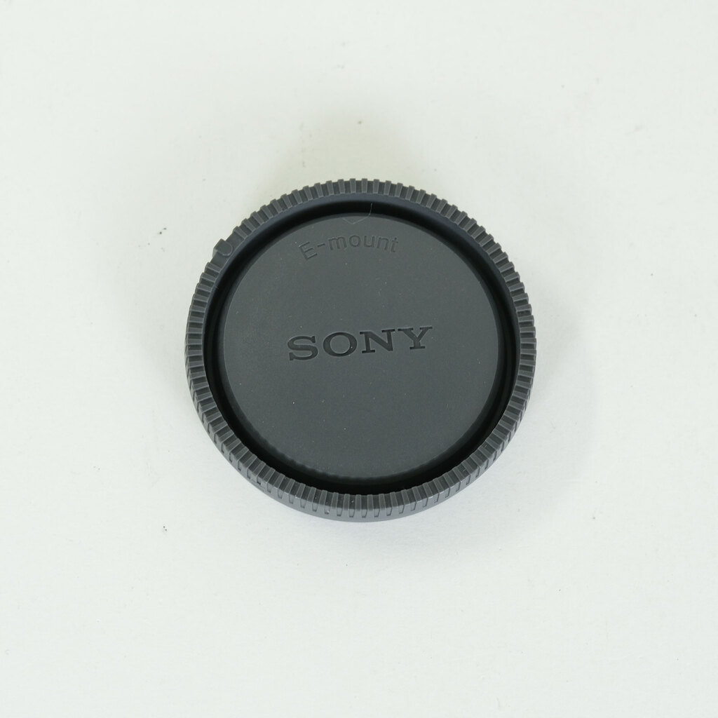 SONY E 18-135mm F3.5-5.6 OSS SEL18135