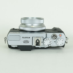 FUJIFILM X30 シルバー