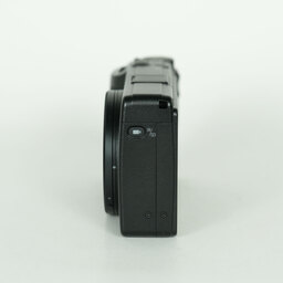 RICOH GR IV