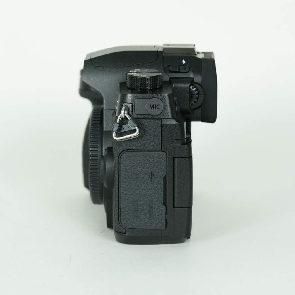 Panasonic LUMIX DC-G99D ボディ ブラックの出品 | ONE SCENE（ワン