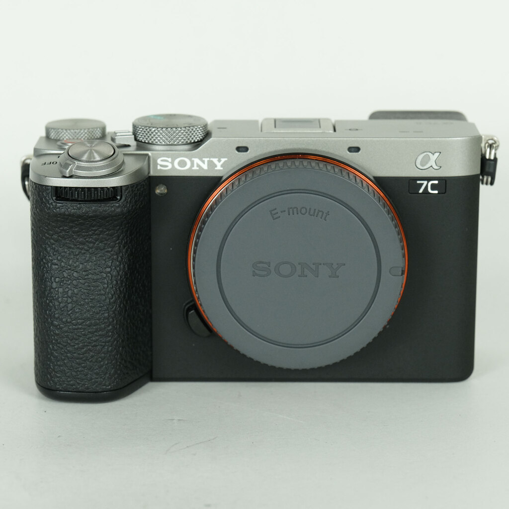α7C II ILCE-7CM2 ボディ [シルバー] 中古価格比較 - 価格.com