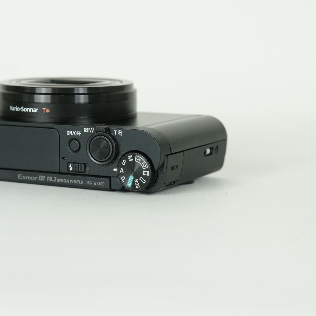 SONY Cyber-shot DSC-WX800