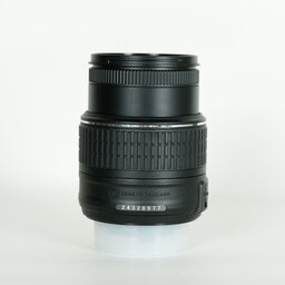 Nikon AF-S DX NIKKOR 18-55mm f3.5-5.6G VR II Nikon AF-S DX NIKKOR 18-55mm f3.5-5.6G VR II