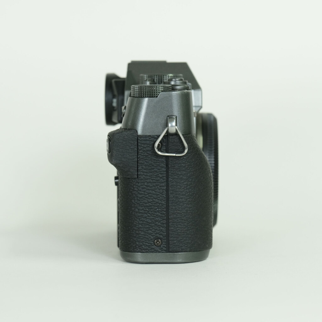 FUJIFILM X-T30