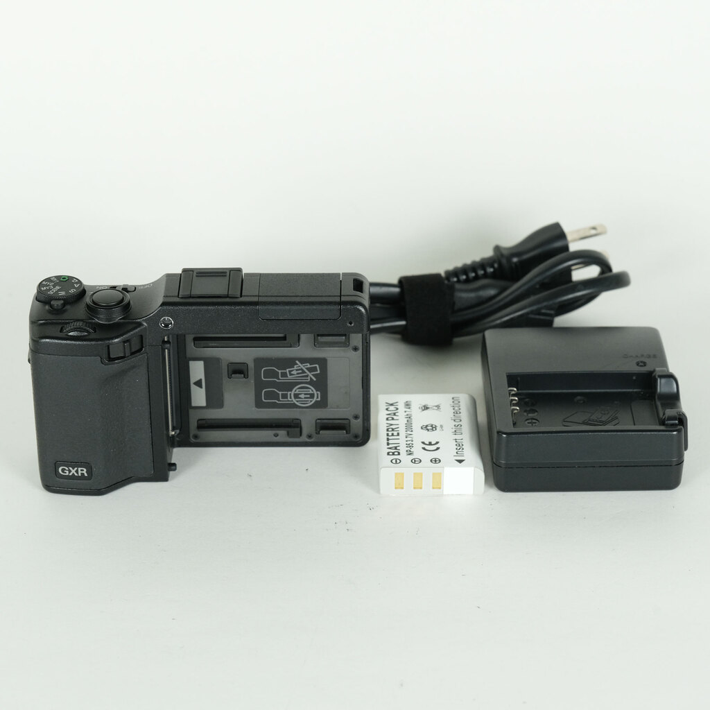 RICOH GXRボディの出品 | ONE SCENE（ワンシーン）