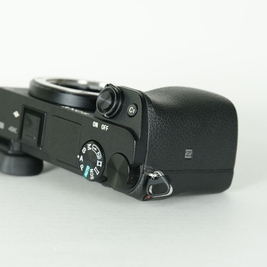 SONY α6300（ILCE-6300）の出品 | ONE SCENE（ワンシーン）