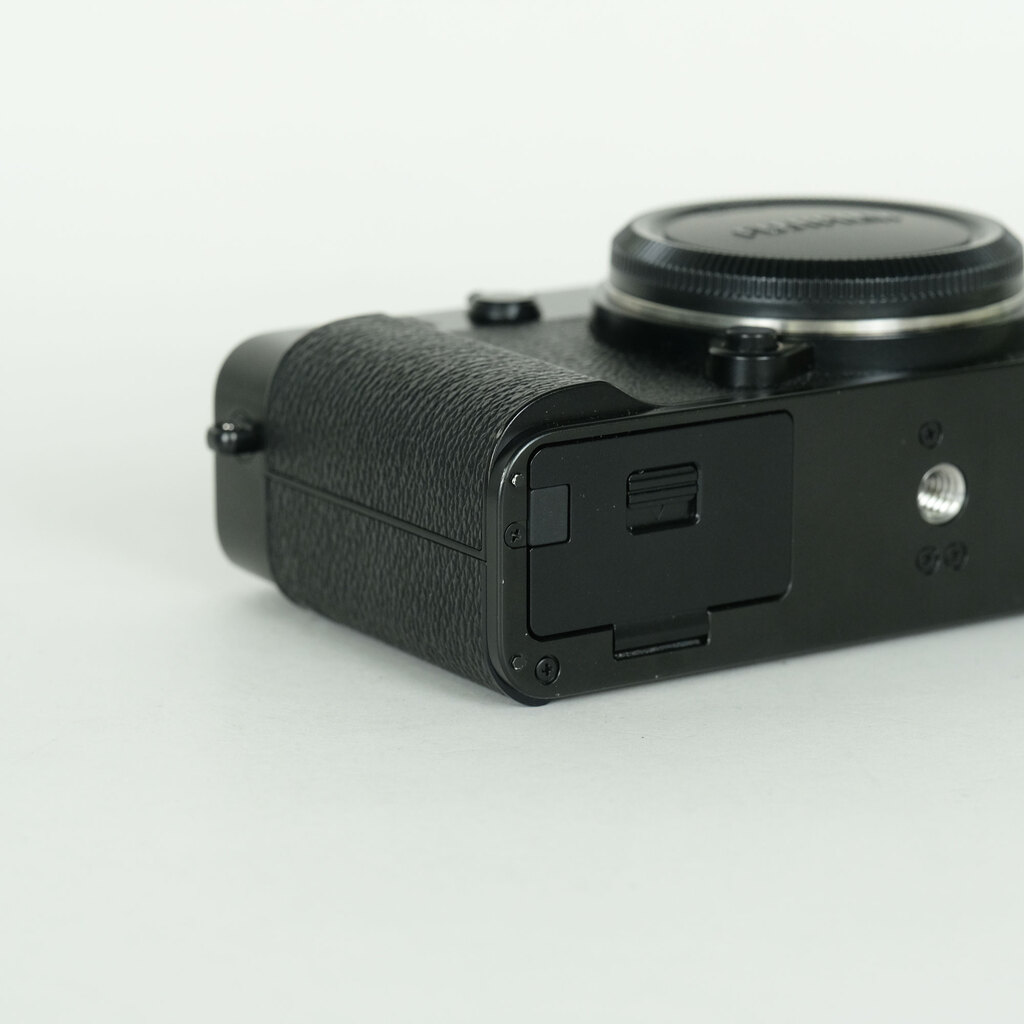 FUJIFILM X-E5