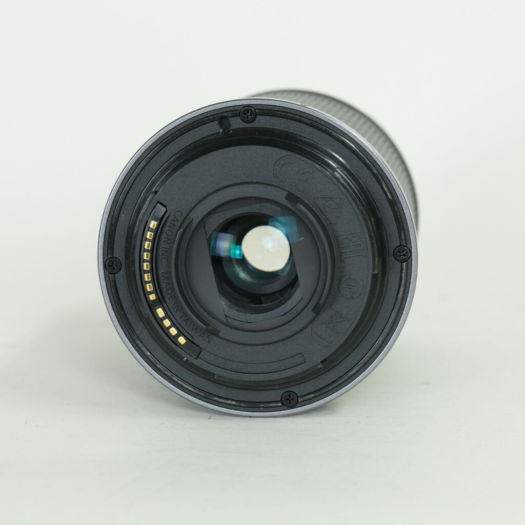 Canon RF-S18-150mm F3.5-6.3 IS STM