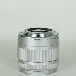 Panasonic LUMIX G VARIO 35-100mm / F4.0-5.6 ASPH. / MEGA O.I.S.