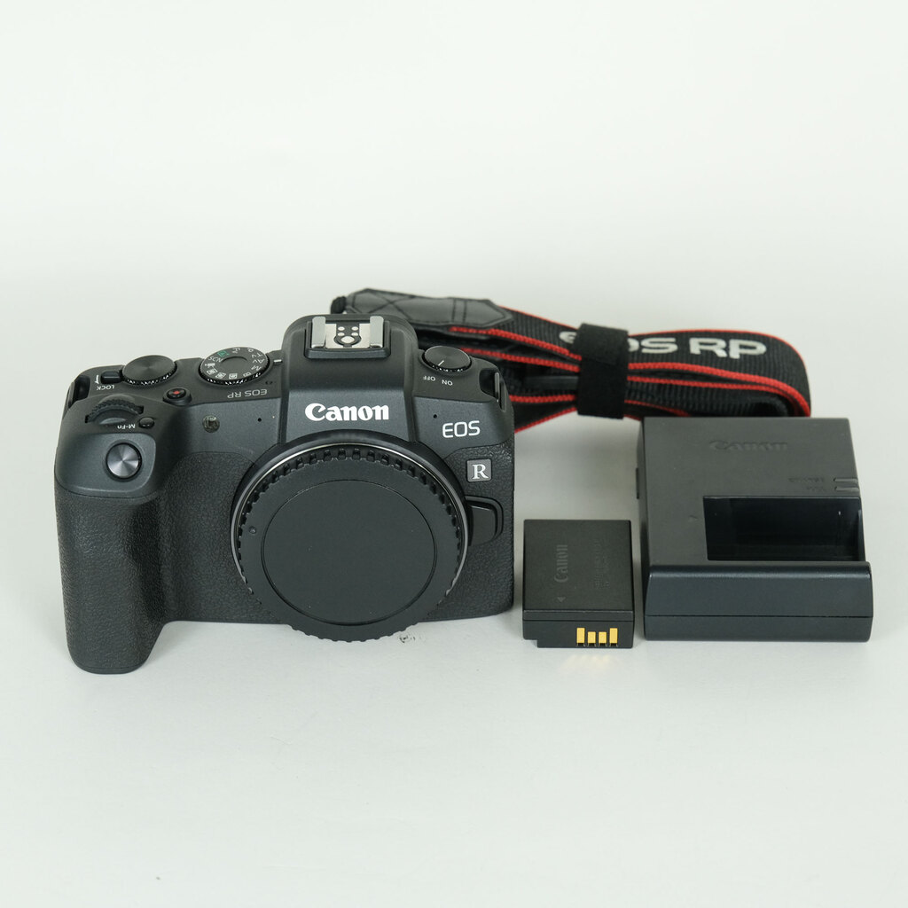 Canon EOS RP [�{�f�B]