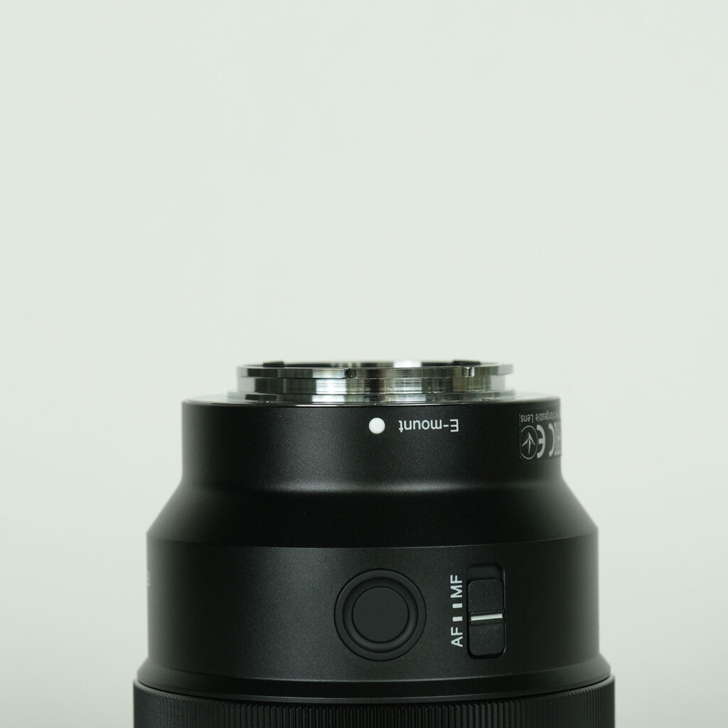 SONY FE 85mm F1.8 SEL85F18の出品 | ONE SCENE（ワンシーン）