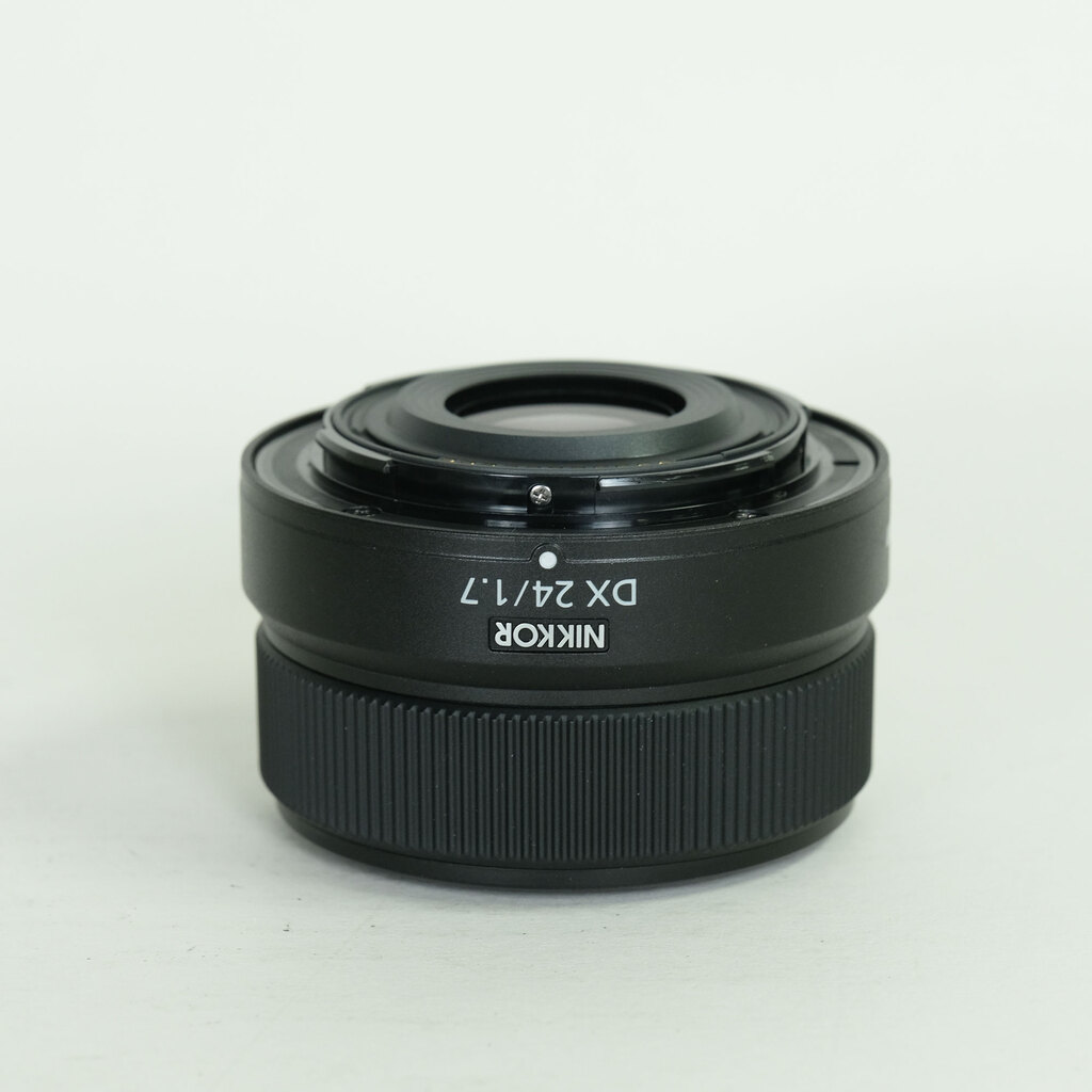 Nikon NIKKOR Z DX 24mm f/1.7