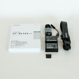 FUJIFILM X-S10