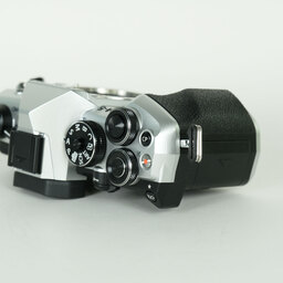 OM SYSTEM OM-5 Mark II ボディ シルバー