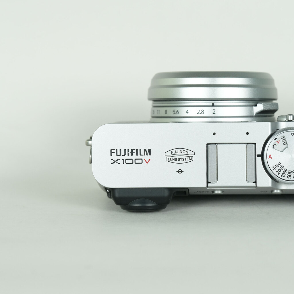 FUJIFILM X100V シルバー