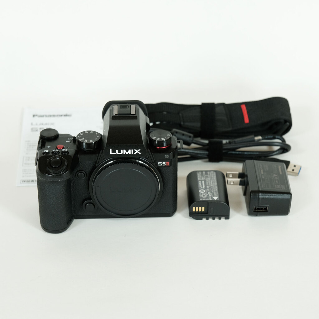 Panasonic LUMIX S5II DC-S5M2