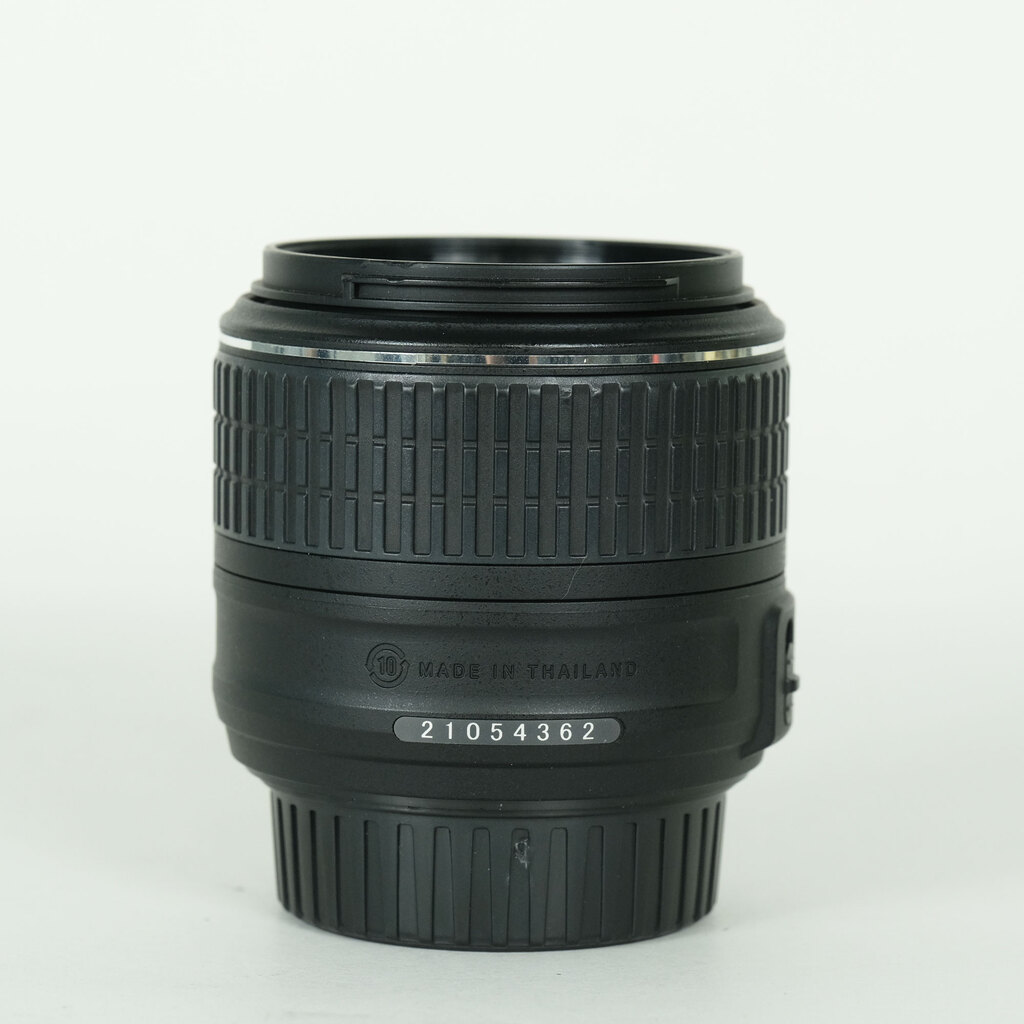 Nikon AF-S DX NIKKOR 18-55mm f3.5-5.6G VR II