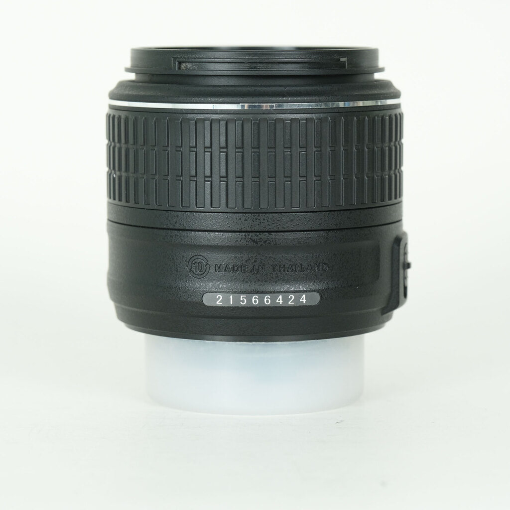 Nikon AF-S DX NIKKOR 18-55mm f3.5-5.6G VR IIの出品 | ONE SCENE