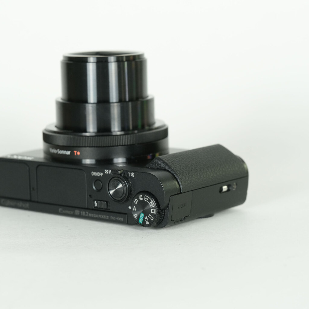 SONY Cyber-shot DSC-HX99