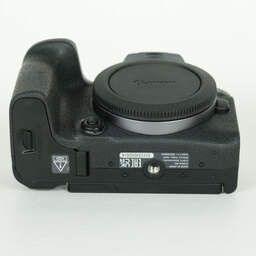Canon EOS R10
