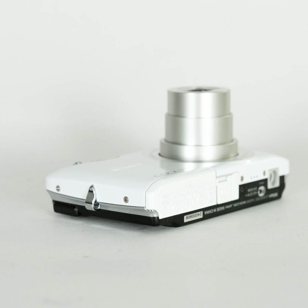 Nikon COOLPIX S4300 シェルホワイト