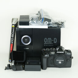 OLYMPUS OM-D E-M1 Mark II