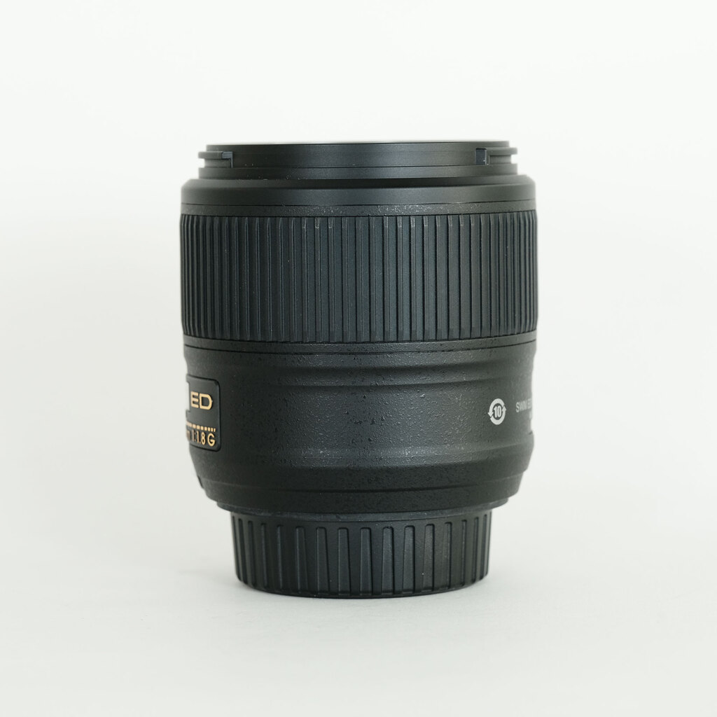 Nikon AF-S NIKKOR 35mm f/1.8G ED Nikon AF-S NIKKOR 35mm f/1.8G ED