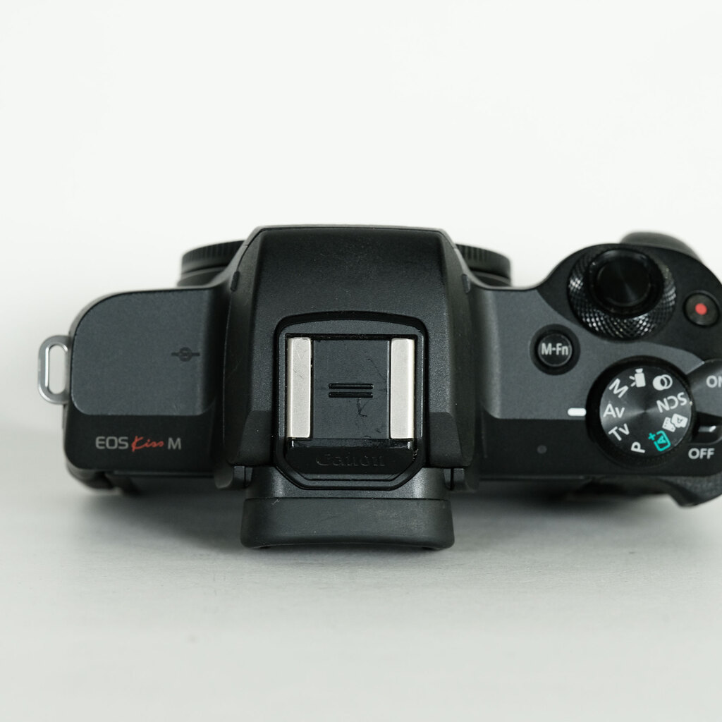 Canon EOS Kiss Mの出品 | ONE SCENE（ワンシーン）