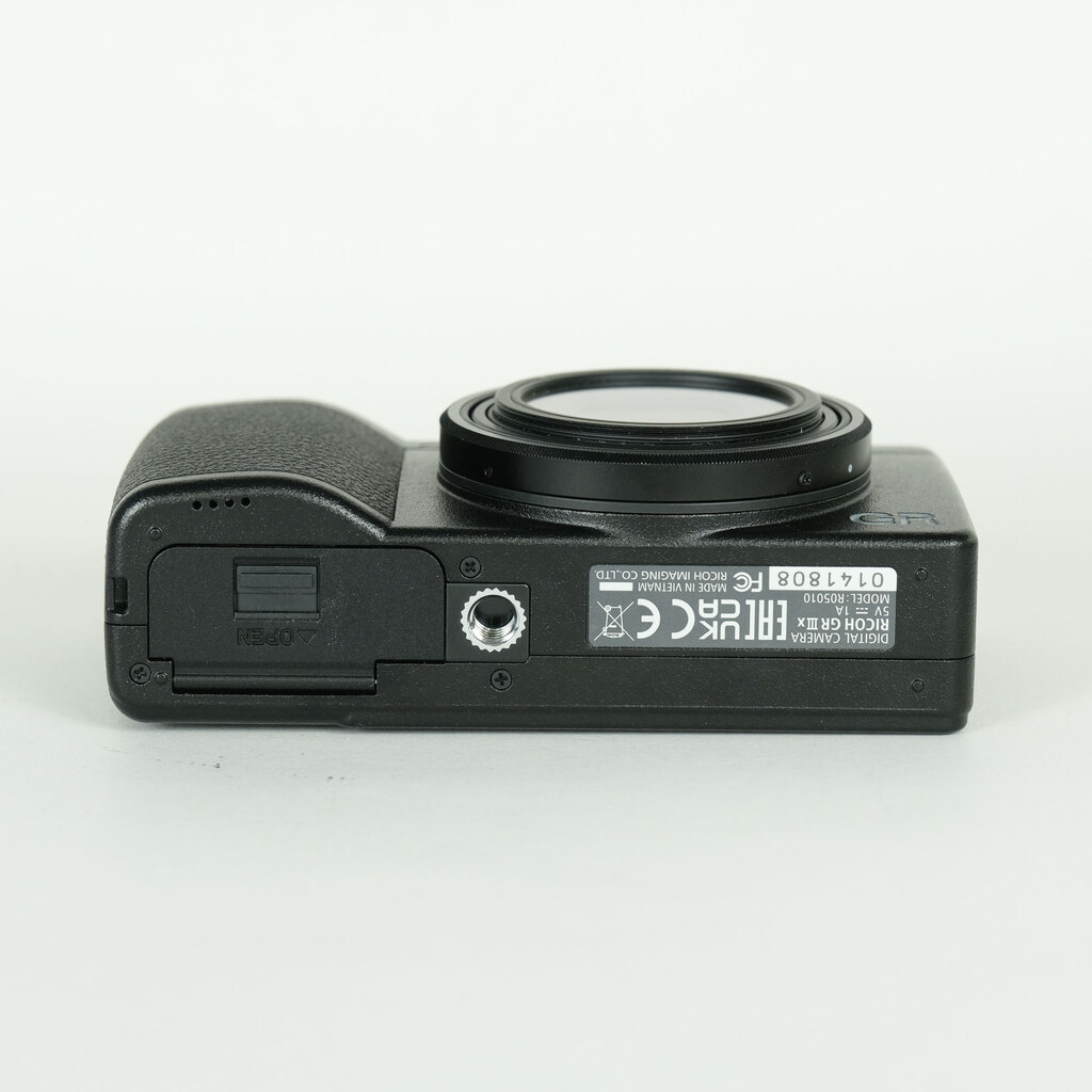 RICOH GR IIIx RICOH GR IIIx